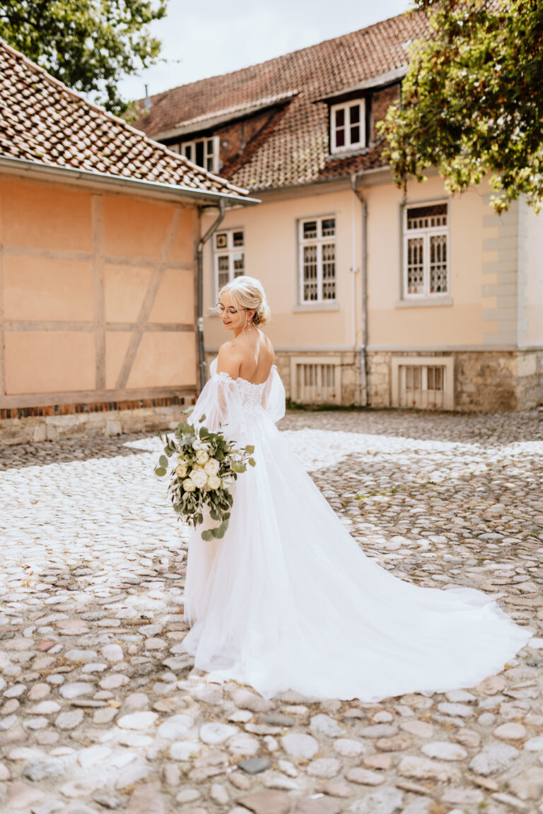 Hochzeitsfotograf Braunschweig, Hochzeitsreportage Braunschweige, Standesamt Braunschweig, Hochzeitsfotograf Wolfsburg, Hochzeitsfotograf Salzgitter, Hochzeitsfotograf Niedersachsen, Hochzeitsfotograf Harz, Hochzeitsfotograf Peine, Standesamt Wolfsburg, Standesamt Wolfenbüttel, Standesamt Salzgitter, Standesamt Vechelde, natürliche Hochzeitsfotos, emotionale Hochzeitsfotografie, freie Trauung Braunschweig, Botanischer Garten Braunschweig, Klosterhotel Wöltingerode, Morrhof, Farm Inn Wittingen, Waldhaus Oelper, Steigenberger Parkhotel Braunschweig, Schloss Richmond Braunschweig, Hotel Schönau Peine, Schäferhof Langenstein, Edelscheune, Standesamt Celle, Fotograf Braunschweig, Fotograf Wolfsburg, Fotograf Hannover, Fotografie Workshop für Anfänger, Fotograf Peine, Fotograf Vechelde, Fotograf Salzgitter, Fotograf Wolfenbüttel, Fotograf Harz, Fotograf Goslar, Fotograf Wernigerode, Fotograf Quedlinburg, Fotograf Halberstadt, fotografische Begleitung, Eventfotograf, Fotos Abschied, freie Trauerfeier, Business Porträt Fotograf, Couple Shooting, Paarshooting, Paarfotografie, After Wedding Shooting, After Wedding, Destination Wedding