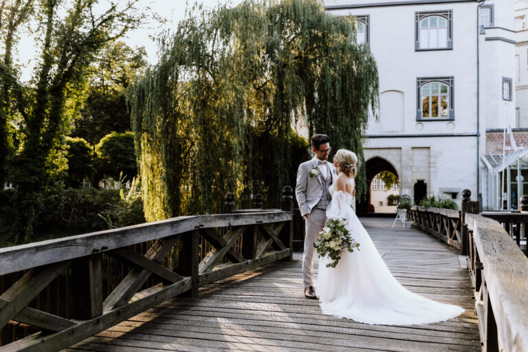 Hochzeitsfotograf Braunschweig, Hochzeitsreportage Braunschweige, Standesamt Braunschweig, Hochzeitsfotograf Wolfsburg, Hochzeitsfotograf Salzgitter, Hochzeitsfotograf Niedersachsen, Hochzeitsfotograf Harz, Hochzeitsfotograf Peine, Standesamt Wolfsburg, Standesamt Wolfenbüttel, Standesamt Salzgitter, Standesamt Vechelde, natürliche Hochzeitsfotos, emotionale Hochzeitsfotografie, freie Trauung Braunschweig, Botanischer Garten Braunschweig, Klosterhotel Wöltingerode, Morrhof, Farm Inn Wittingen, Waldhaus Oelper, Steigenberger Parkhotel Braunschweig, Schloss Richmond Braunschweig, Hotel Schönau Peine, Schäferhof Langenstein, Edelscheune, Standesamt Celle, Fotograf Braunschweig, Fotograf Wolfsburg, Fotograf Hannover, Fotografie Workshop für Anfänger, Fotograf Peine, Fotograf Vechelde, Fotograf Salzgitter, Fotograf Wolfenbüttel, Fotograf Harz, Fotograf Goslar, Fotograf Wernigerode, Fotograf Quedlinburg, Fotograf Halberstadt, fotografische Begleitung, Eventfotograf, Fotos Abschied, freie Trauerfeier, Business Porträt Fotograf, Couple Shooting, Paarshooting, Paarfotografie, After Wedding Shooting, After Wedding, Destination Wedding