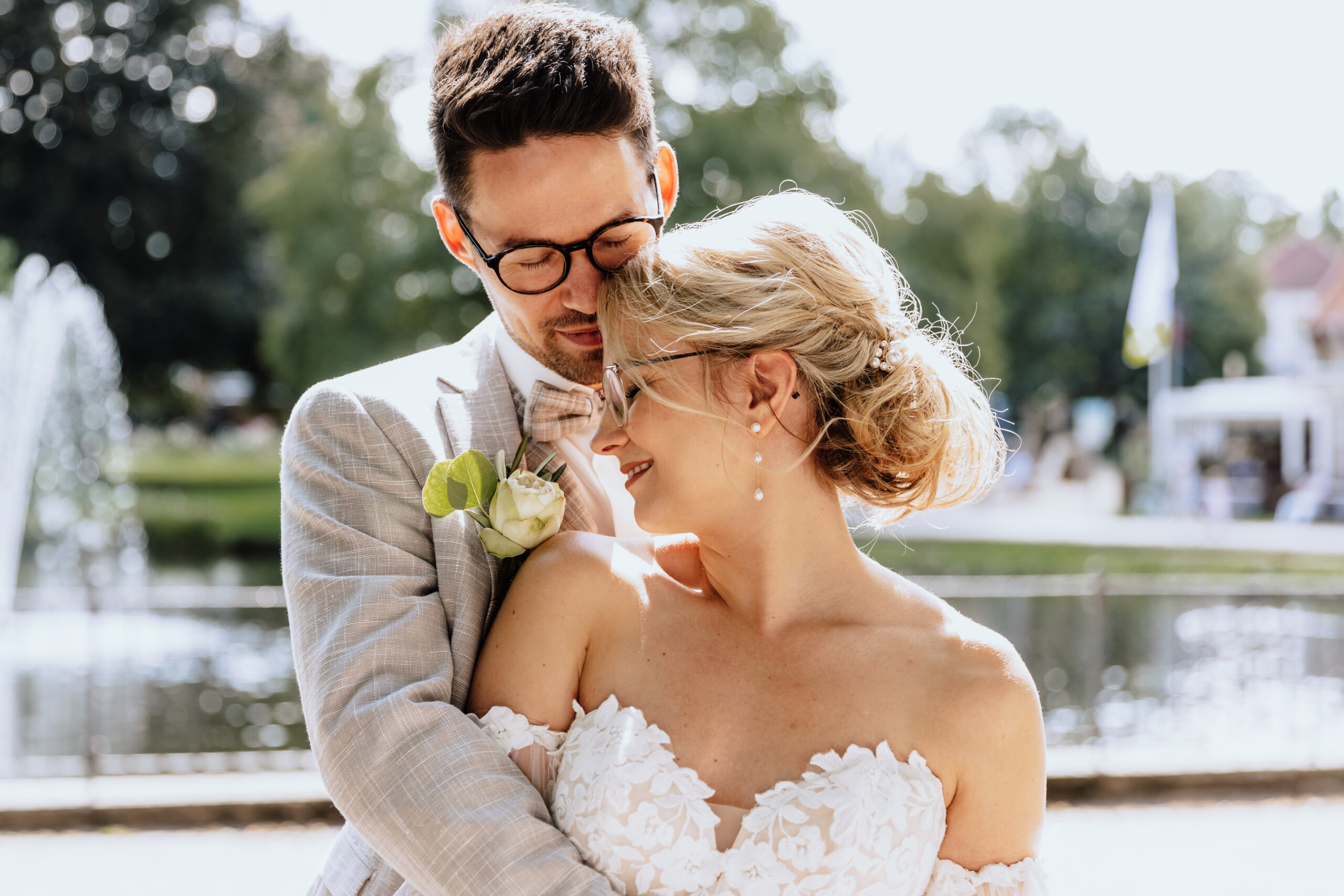 Hochzeitsfotograf Braunschweig, Hochzeitsreportage Braunschweige, Standesamt Braunschweig, Hochzeitsfotograf Wolfsburg, Hochzeitsfotograf Salzgitter, Hochzeitsfotograf Niedersachsen, Hochzeitsfotograf Harz, Hochzeitsfotograf Peine, Standesamt Wolfsburg, Standesamt Wolfenbüttel, Standesamt Salzgitter, Standesamt Vechelde, natürliche Hochzeitsfotos, emotionale Hochzeitsfotografie, freie Trauung Braunschweig, Botanischer Garten Braunschweig, Klosterhotel Wöltingerode, Morrhof, Farm Inn Wittingen, Waldhaus Oelper, Steigenberger Parkhotel Braunschweig, Schloss Richmond Braunschweig, Hotel Schönau Peine, Schäferhof Langenstein, Edelscheune, Standesamt Celle, Fotograf Braunschweig, Fotograf Wolfsburg, Fotograf Hannover, Fotografie Workshop für Anfänger, Fotograf Peine, Fotograf Vechelde, Fotograf Salzgitter, Fotograf Wolfenbüttel, Fotograf Harz, Fotograf Goslar, Fotograf Wernigerode, Fotograf Quedlinburg, Fotograf Halberstadt, fotografische Begleitung, Eventfotograf, Fotos Abschied, freie Trauerfeier, Business Porträt Fotograf, Couple Shooting, Paarshooting, Paarfotografie, After Wedding Shooting, After Wedding, Destination Wedding