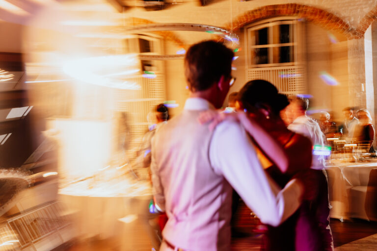 Hochzeitsfotograf Braunschweig, Hochzeitsreportage Braunschweige, Standesamt Braunschweig, Hochzeitsfotograf Wolfsburg, Hochzeitsfotograf Salzgitter, Hochzeitsfotograf Niedersachsen, Hochzeitsfotograf Harz, Hochzeitsfotograf Peine, Standesamt Wolfsburg, Standesamt Wolfenbüttel, Standesamt Salzgitter, Standesamt Vechelde, natürliche Hochzeitsfotos, emotionale Hochzeitsfotografie, freie Trauung Braunschweig, Botanischer Garten Braunschweig, Klosterhotel Wöltingerode, Morrhof, Farm Inn Wittingen, Waldhaus Oelper, Steigenberger Parkhotel Braunschweig, Schloss Richmond Braunschweig, Hotel Schönau Peine, Schäferhof Langenstein, Edelscheune, Standesamt Celle, Fotograf Braunschweig, Fotograf Wolfsburg, Fotograf Hannover, Fotografie Workshop für Anfänger, Fotograf Peine, Fotograf Vechelde, Fotograf Salzgitter, Fotograf Wolfenbüttel, Fotograf Harz, Fotograf Goslar, Fotograf Wernigerode, Fotograf Quedlinburg, Fotograf Halberstadt, fotografische Begleitung, Eventfotograf, Fotos Abschied, freie Trauerfeier, Business Porträt Fotograf, Couple Shooting, Paarshooting, Paarfotografie, After Wedding Shooting, After Wedding, Destination Wedding